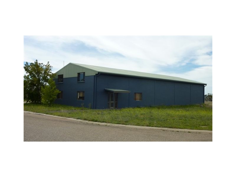 4 Basalt Street, Berridale NSW 2628