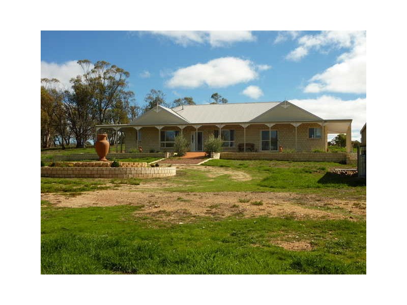 194 Glenrowan Road, Jindabyne NSW 2627