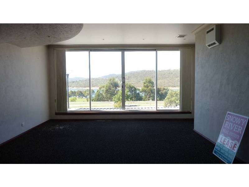 Jindabyne Shopping Centre, Jindabyne NSW 2627