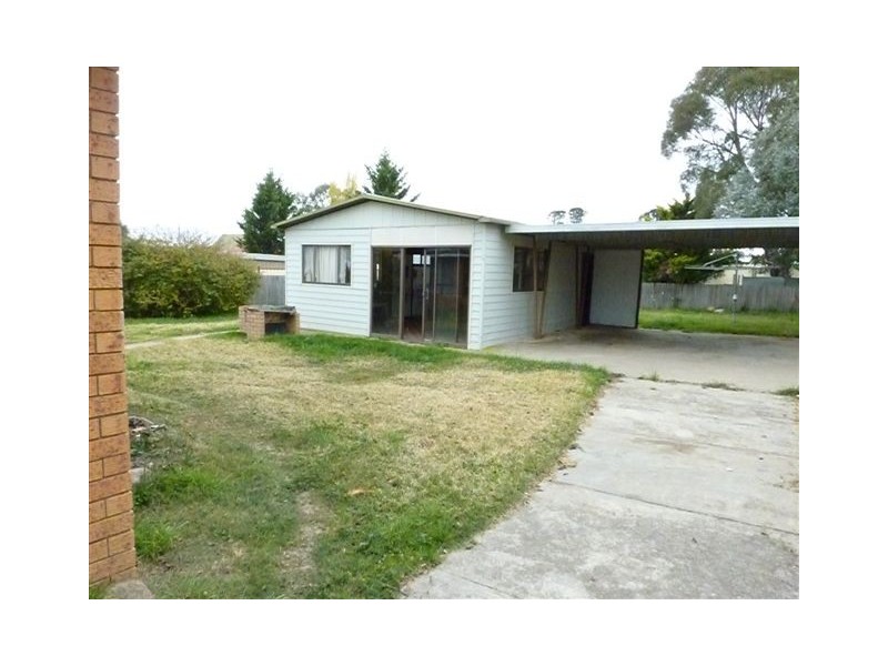 9 Cherry Lane, Berridale NSW 2628