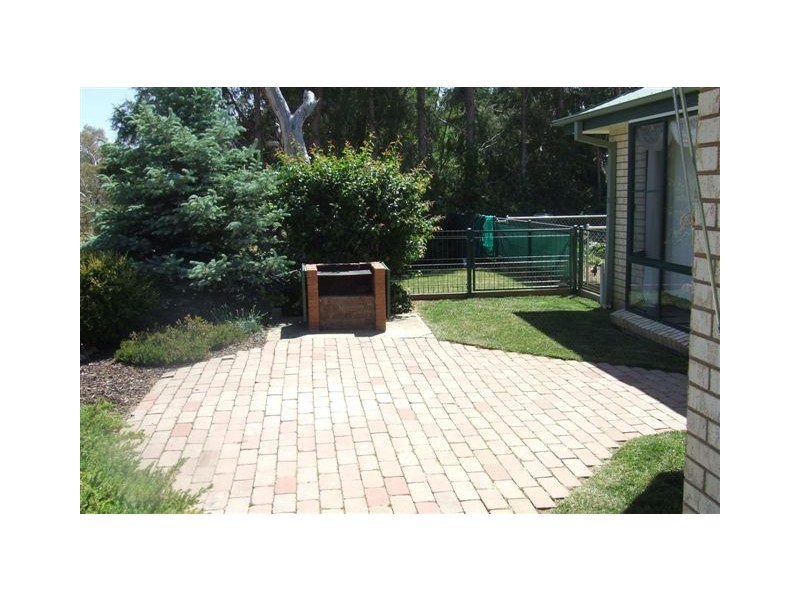 44 Lotus Avenue, Kalkite NSW 2627