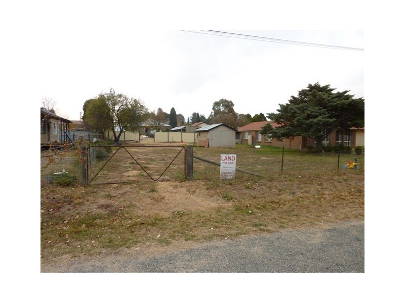 32 Wattle Street, Berridale NSW 2628