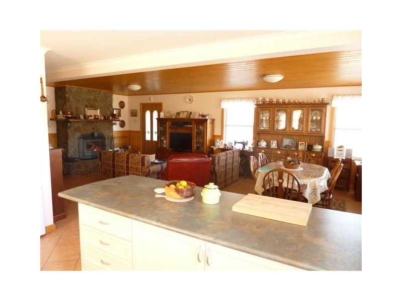 10 Peninsula Road, Anglers Reach NSW 2629