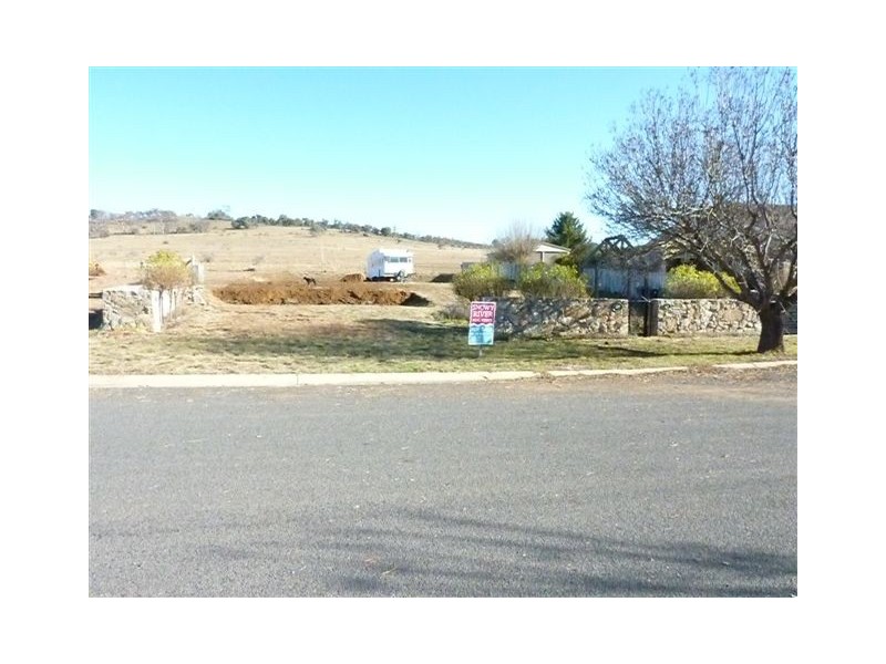 28 Roberson Street, Berridale NSW 2628