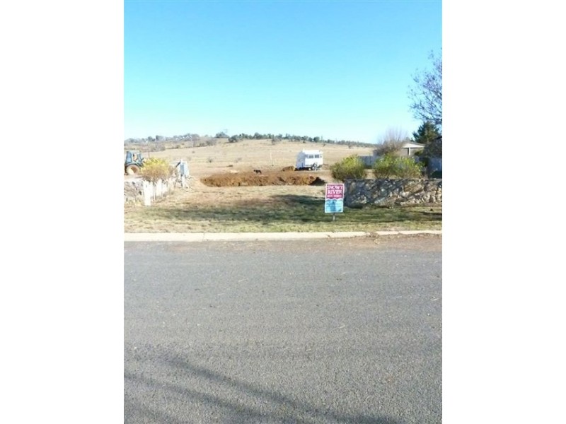 28 Roberson Street, Berridale NSW 2628