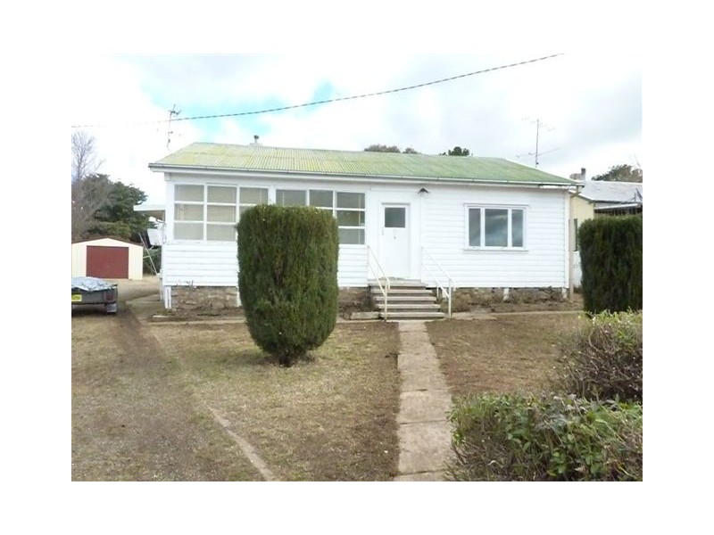 6 Pryce Street, Berridale NSW 2628