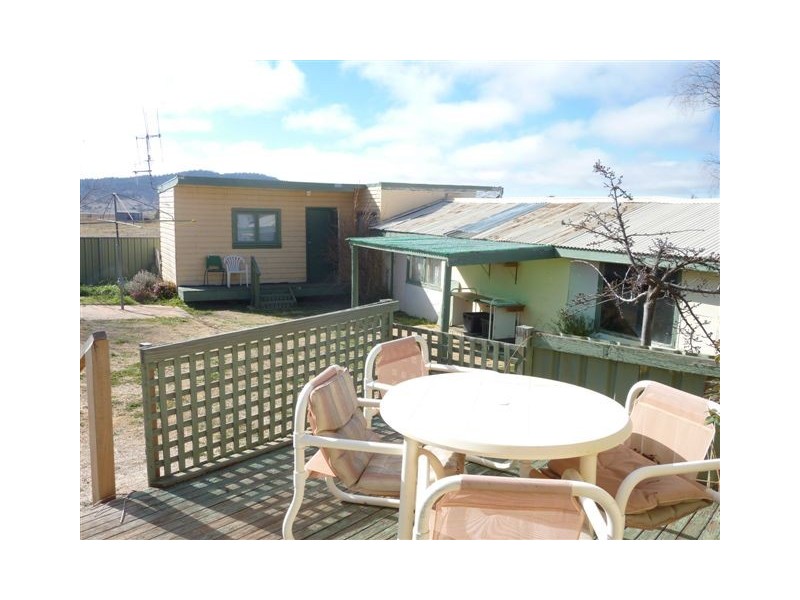 7 Pryce Street, Berridale NSW 2628