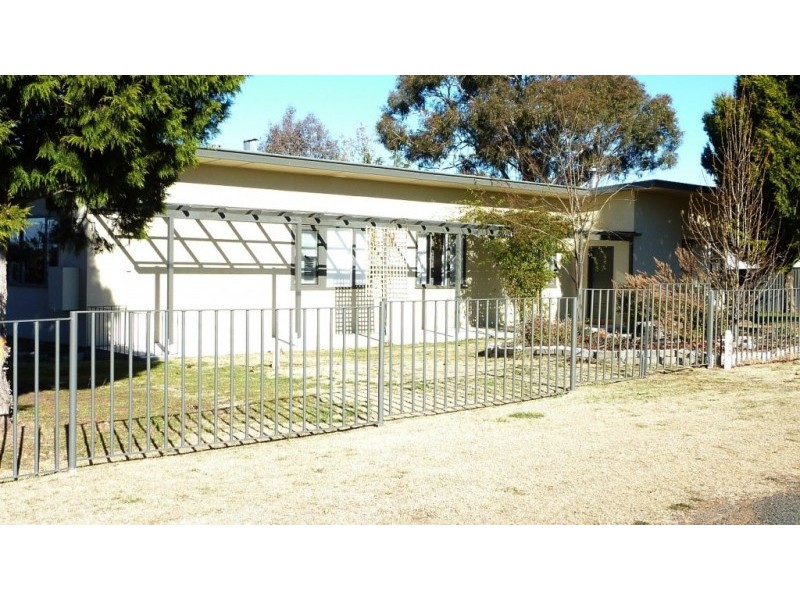 7 Brown Street, Berridale NSW 2628