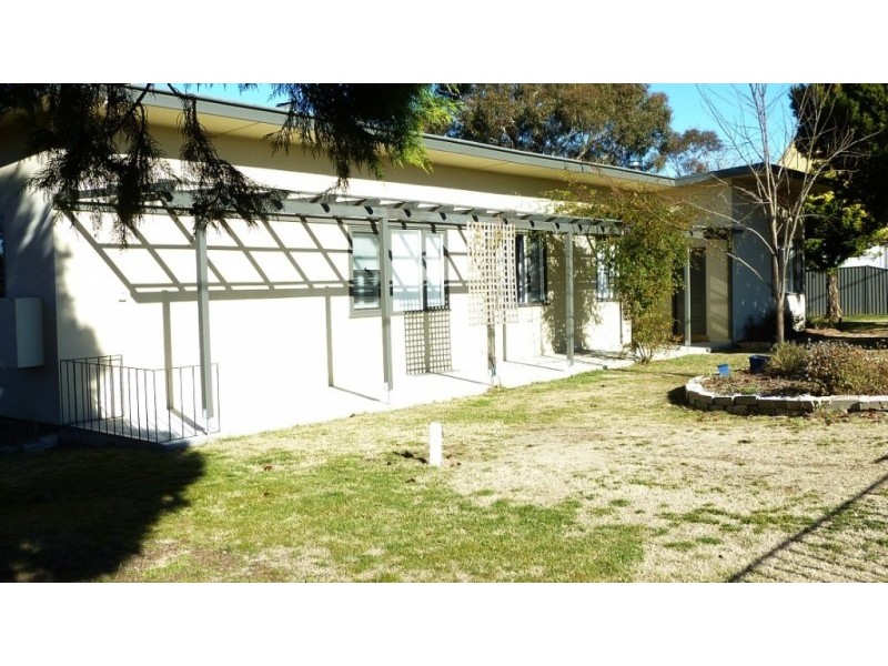 7 Brown Street, Berridale NSW 2628