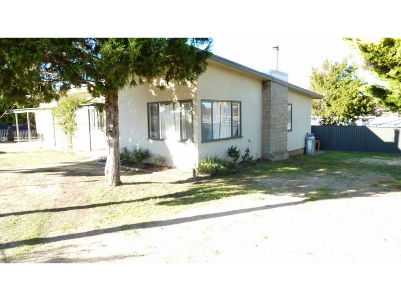 7 Brown Street, Berridale NSW 2628