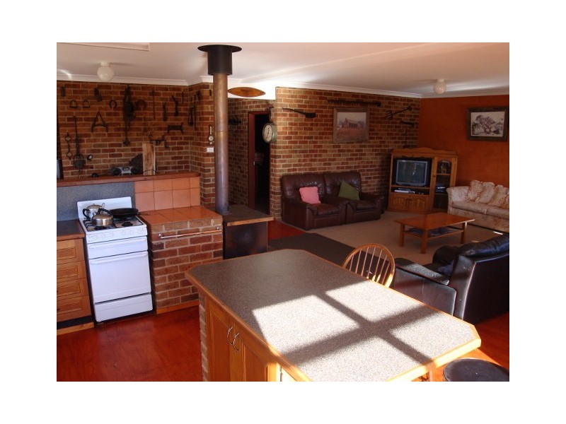Barnes Street, Dalgety NSW 2628