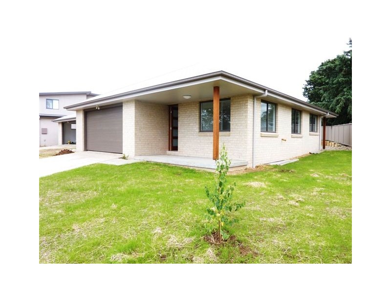 2a Gungarlin Street, Berridale NSW 2628