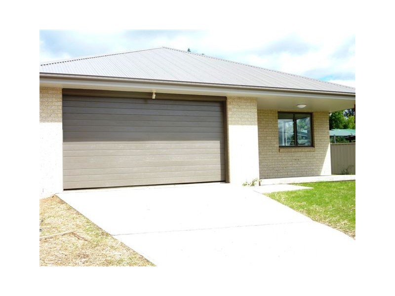 2b Gungarlin Street, Berridale NSW 2628