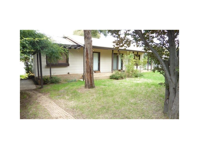 5 Hoskin Street, Berridale NSW 2628