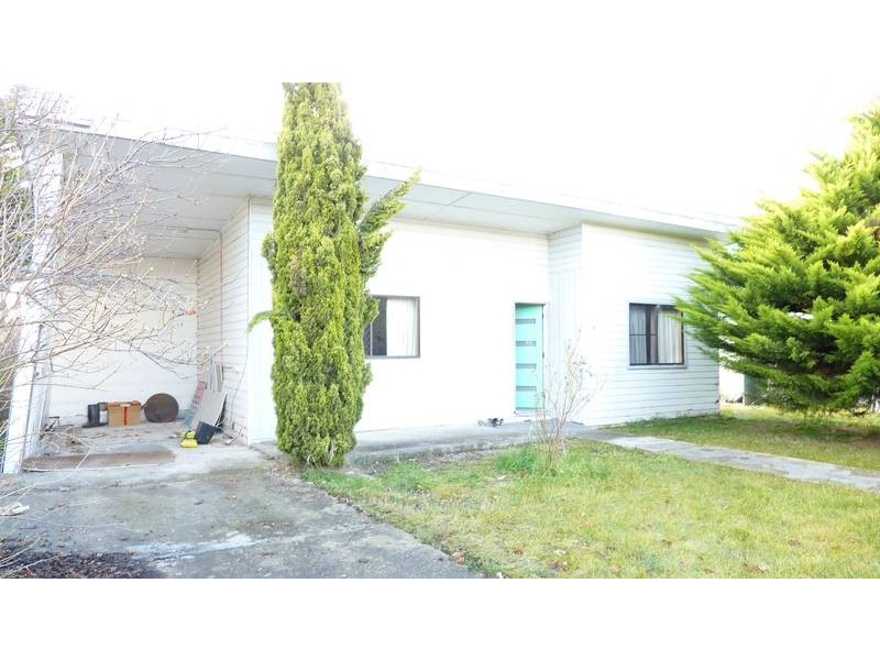 8 William Street, Berridale NSW 2628