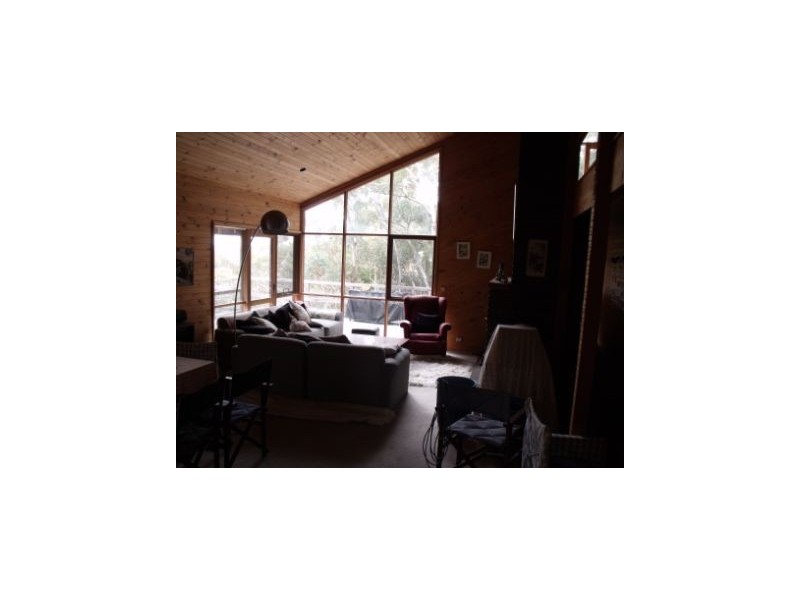 11 Happy Jacks Road, Eucumbene NSW 2628