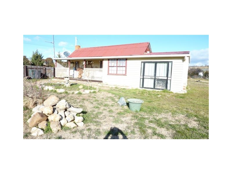 32 Mary Street, Berridale NSW 2628