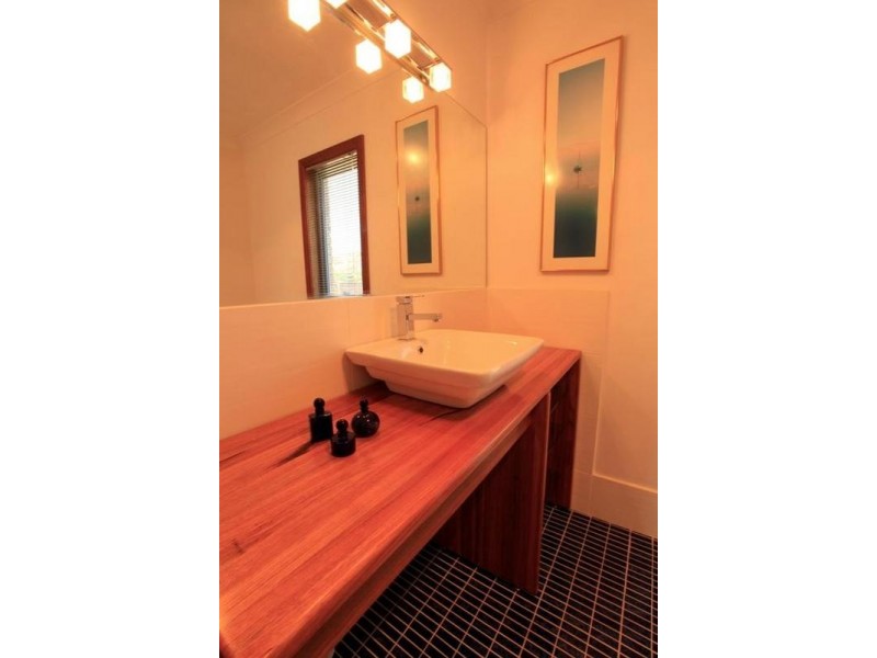 10 Campbell Street, Dalgety NSW 2628