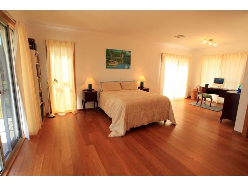 10 Campbell Street, Dalgety NSW 2628