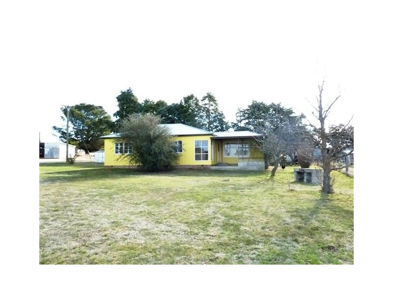 5788 Snowy River Way, Dalgety NSW 2628
