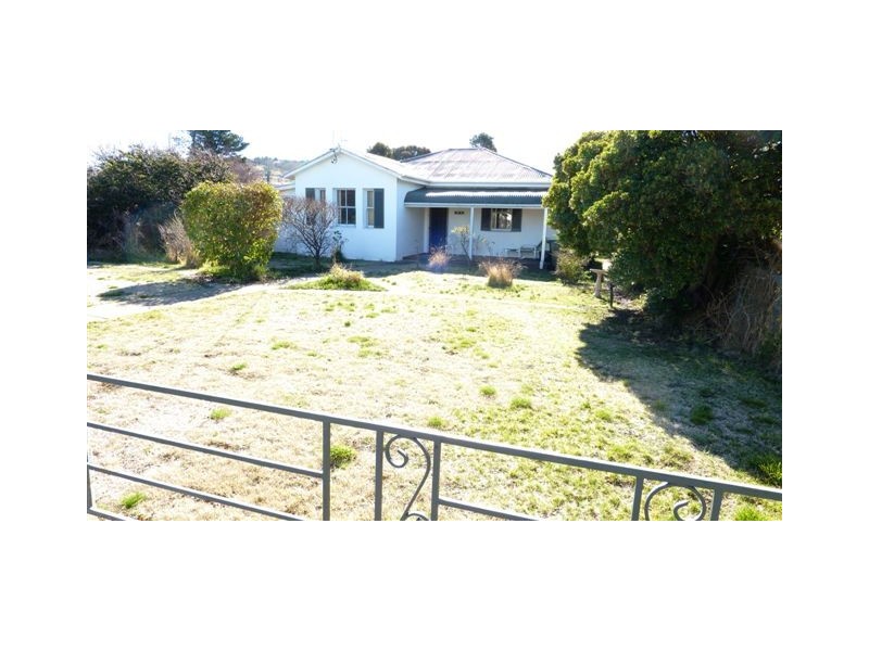 34 Mary Street, Berridale NSW 2628