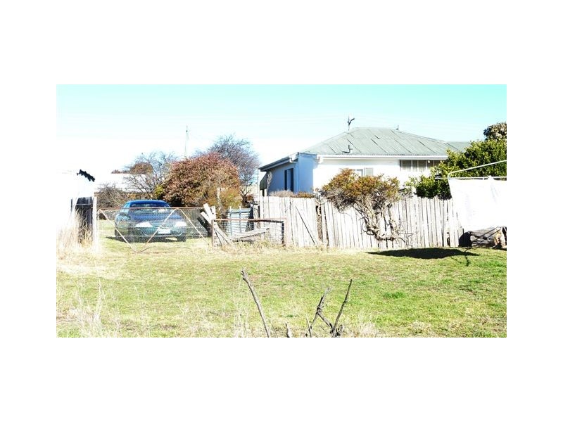 34 Mary Street, Berridale NSW 2628