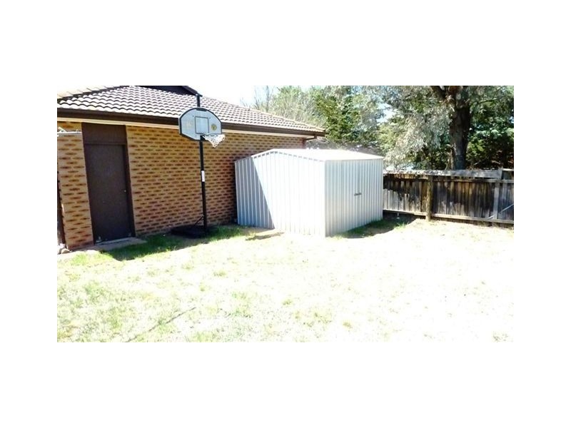 16 Kiparra Drive, Berridale NSW 2628