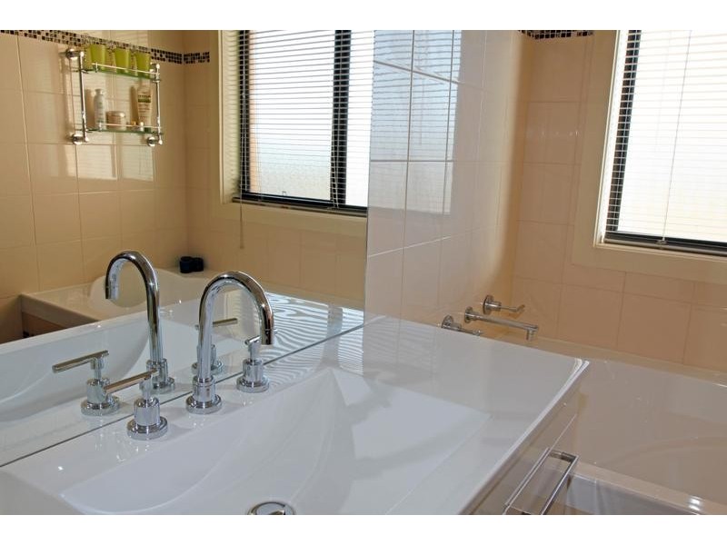 19 Geehi Circuit, Jindabyne NSW 2627