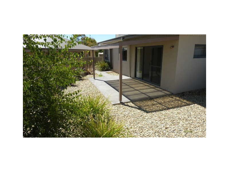 3/4 Gungarlin Street, Berridale NSW 2628