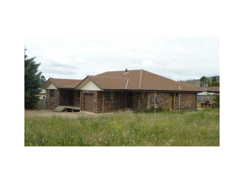 4 Poplar Street, Berridale NSW 2628