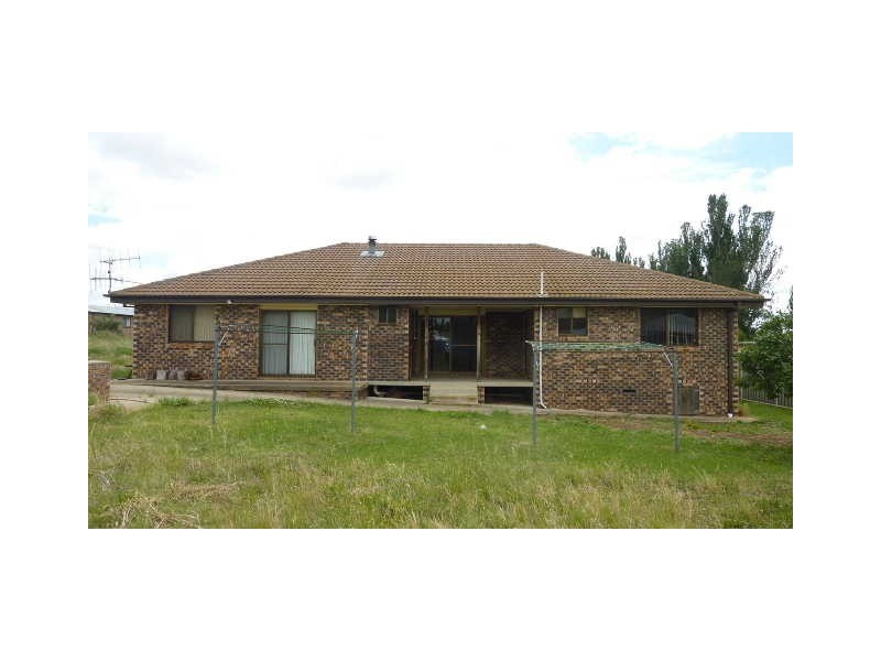 4 Poplar Street, Berridale NSW 2628
