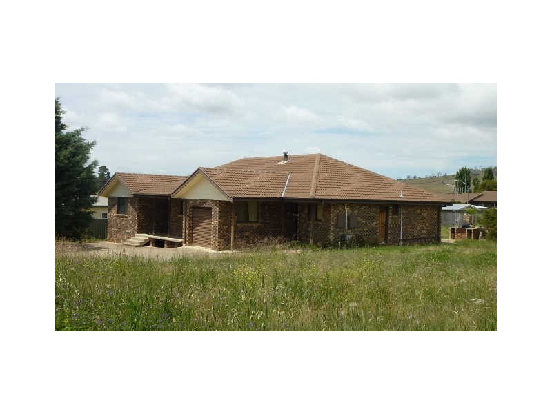 4 Poplar Street, Berridale NSW 2628