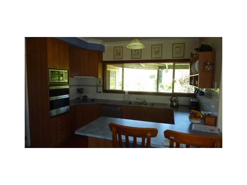 36 Eucumbene Road, Hill Top NSW 2627