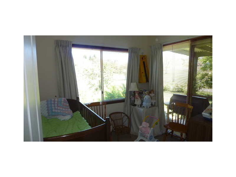 36 Eucumbene Road, Hill Top NSW 2627
