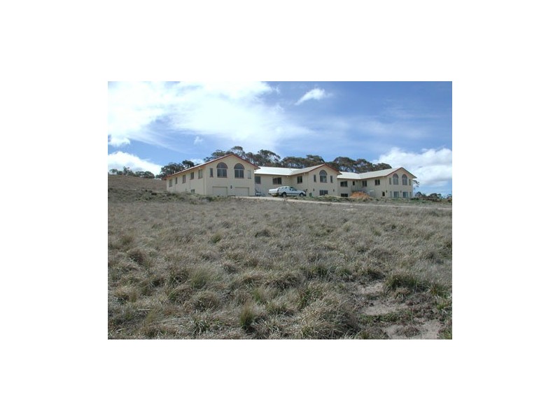 1 Hill Top Road, Jindabyne NSW 2627