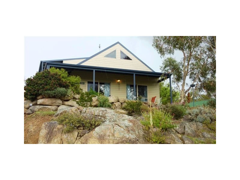 6 Girvan Place, Tyrolean Village, Jindabyne NSW 2627