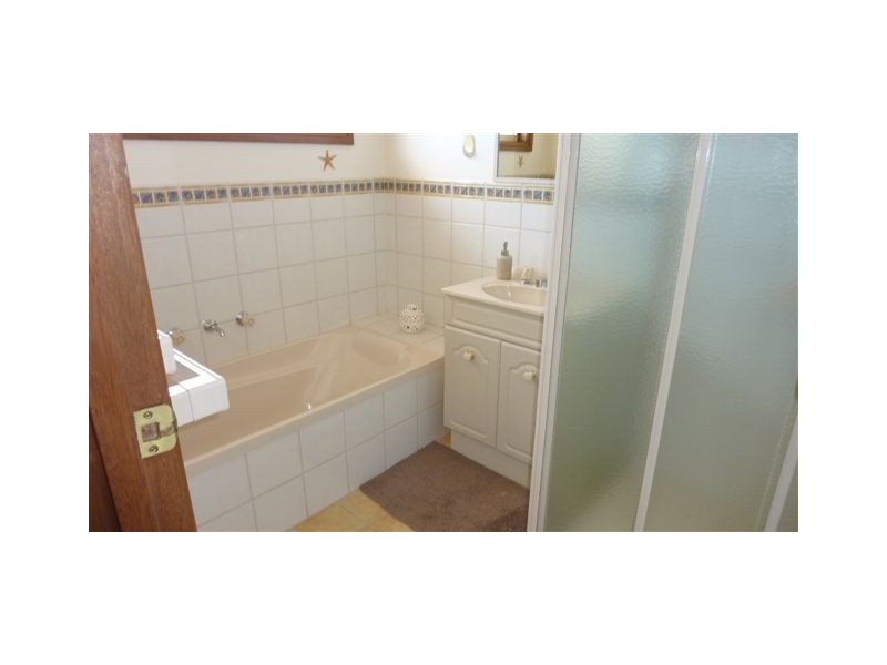 6 Campbell Street, Dalgety NSW 2628