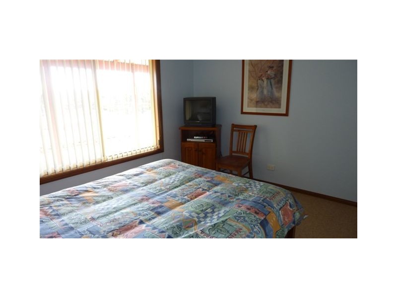 6 Campbell Street, Dalgety NSW 2628