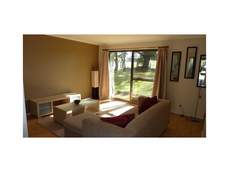 2/5 Gungarlin Street, Berridale NSW 2628