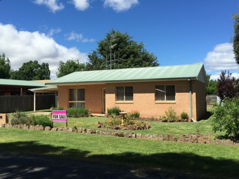 14 Bolton Street, Berridale NSW 2628