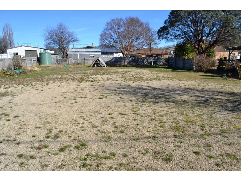 22 Bolton Street, Berridale NSW 2628