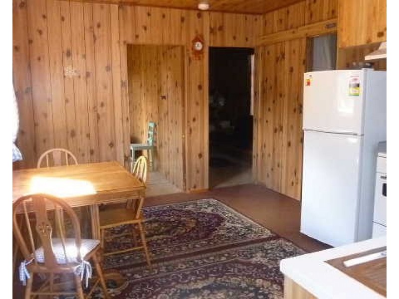 4 Roberson Street, Berridale NSW 2628