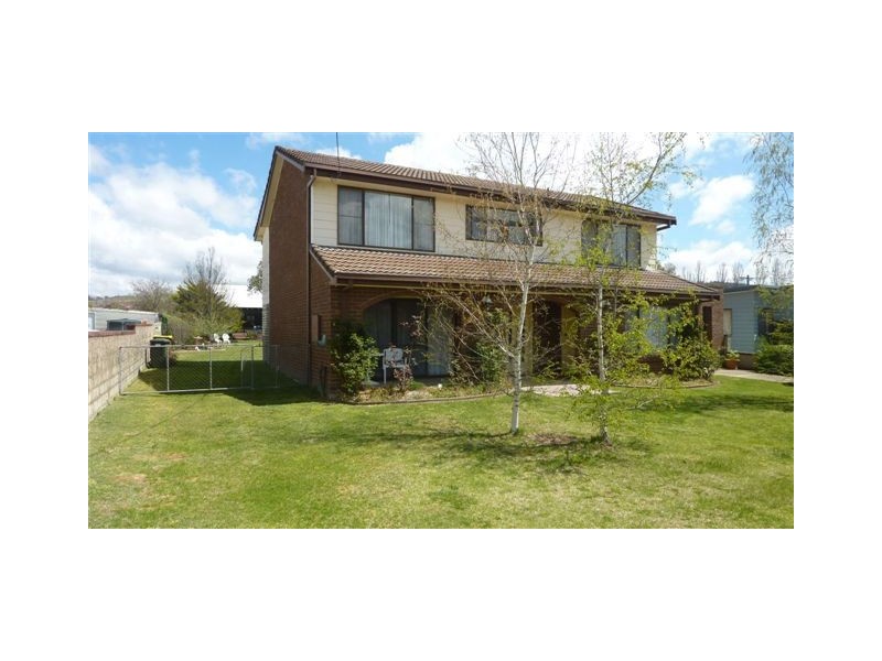 14 Oliver Street, Berridale NSW 2628