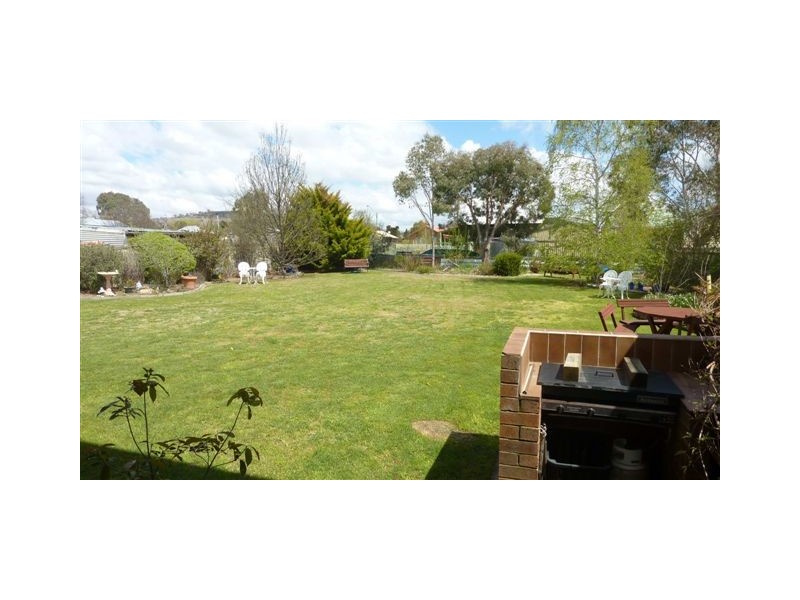 14 Oliver Street, Berridale NSW 2628