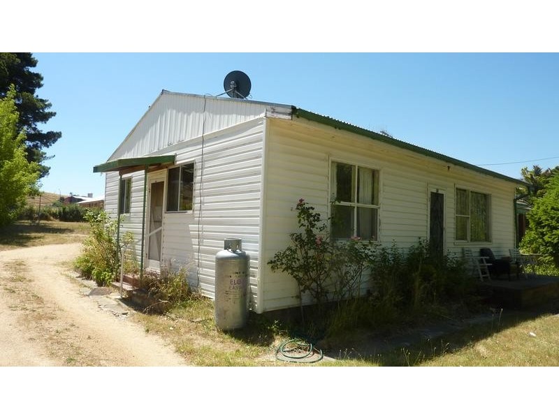 84 Jindabyne Road, Berridale NSW 2628