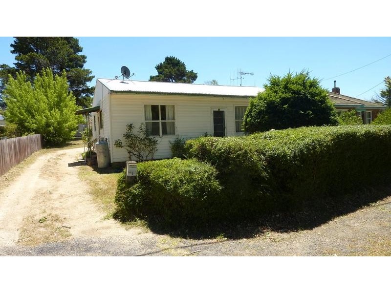 84 Jindabyne Road, Berridale NSW 2628