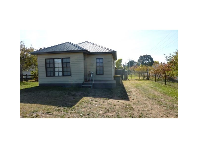 10 Short Street, Berridale NSW 2628