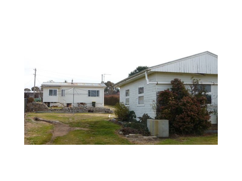 3 Roberson Street, Berridale NSW 2628