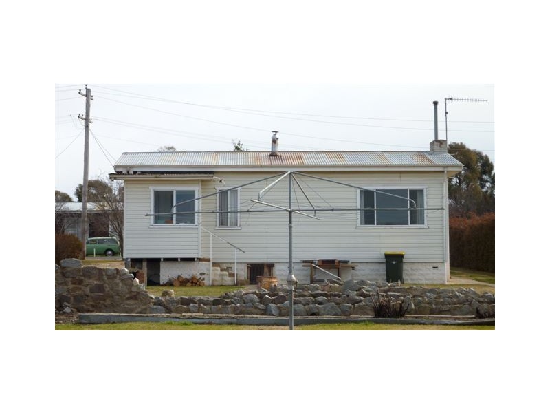 3 Roberson Street, Berridale NSW 2628