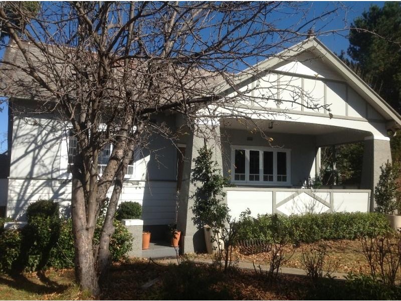 10 Mackay Street, Berridale NSW 2628